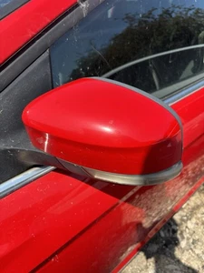 11-18 FORD FOCUS MK3 HATCH PASSENGER SIDE FOLD WING MIRROR RACE RED - Picture 1 of 2