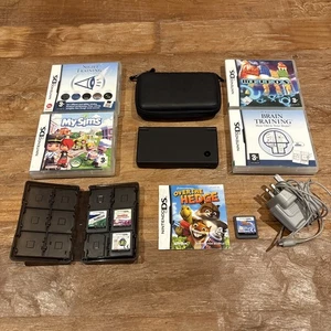 Sistema portátil Nintendo DSi negro - Imagen 1 de 13