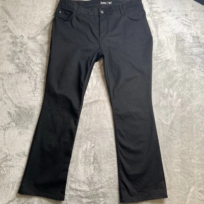 Lee Jeans Women’s 20 Black Regular Fit Bootcut Mid Rise Casual - Image 1 of 4