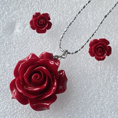 Beautiful! Coral Carved Flower 15mm Stud Earrings +35mm Pendant Necklace 18" Set - Image 1 of 4