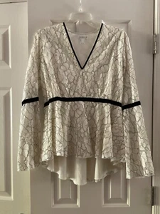 Venus Women's blouse lace w/black velvet ribbon trim Size 14 - Picture 1 of 6