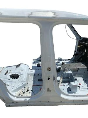 LAND ROVER DEFENDER 110 RH CENTRO DERECHO B PILAR BASCULANTE PANEL ESTRUCTURA CORTE 2024 Foto 1 de 4