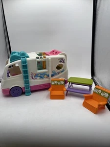 Fisher Price Loving Family casa delle bambole spiaggia vacanza camper casa mobile furgone - Foto 1 di 24