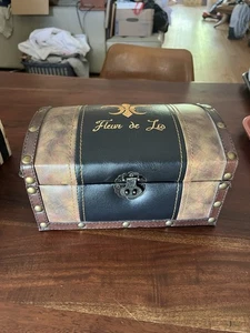 Fleur de Lis Schmuckkästchen 9,5x5x6 - Bild 1 von 11