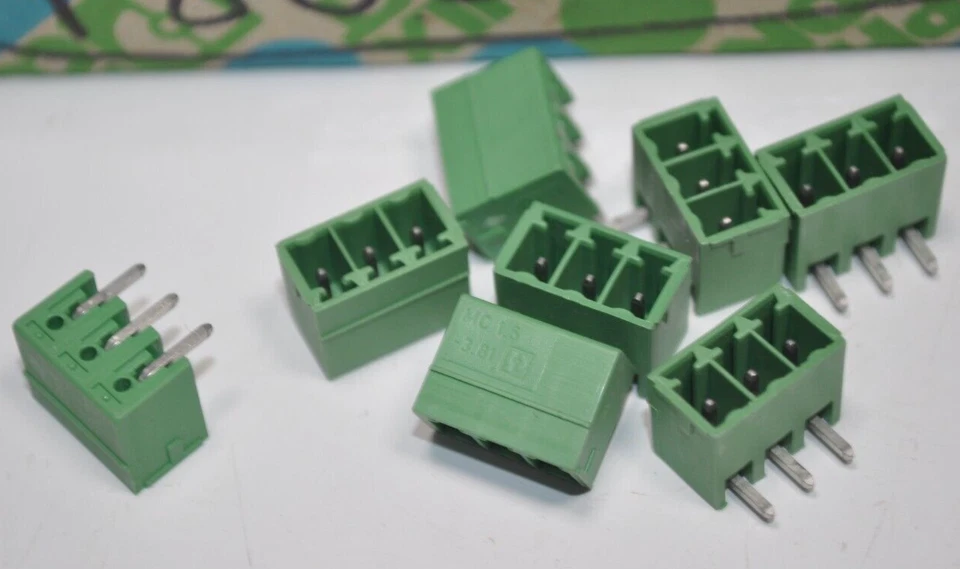 Lot of 8 NEW PHOENIX CONTACT 3-Pos Terminal Blocks MC 1,5/3-G-3,81 - 1803280 - Image 1 of 1