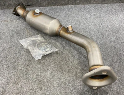 Kit convertidor catalítico A-Premium (CCT42288-C) para Honda CRV 2002-2006 2,4 L Foto 1 de 4