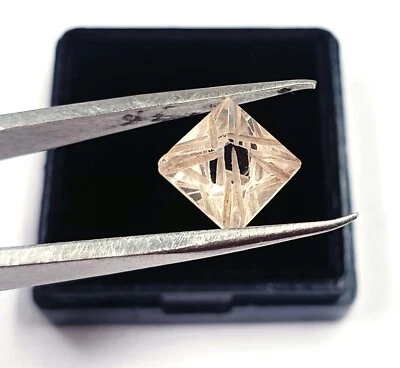 5.05 CT F COLOR VVS1 CLARITY DIAMOND COLORLESS EGL CERTIFIED RAW LOOSE CVD 4NUE - Image 1 of 4