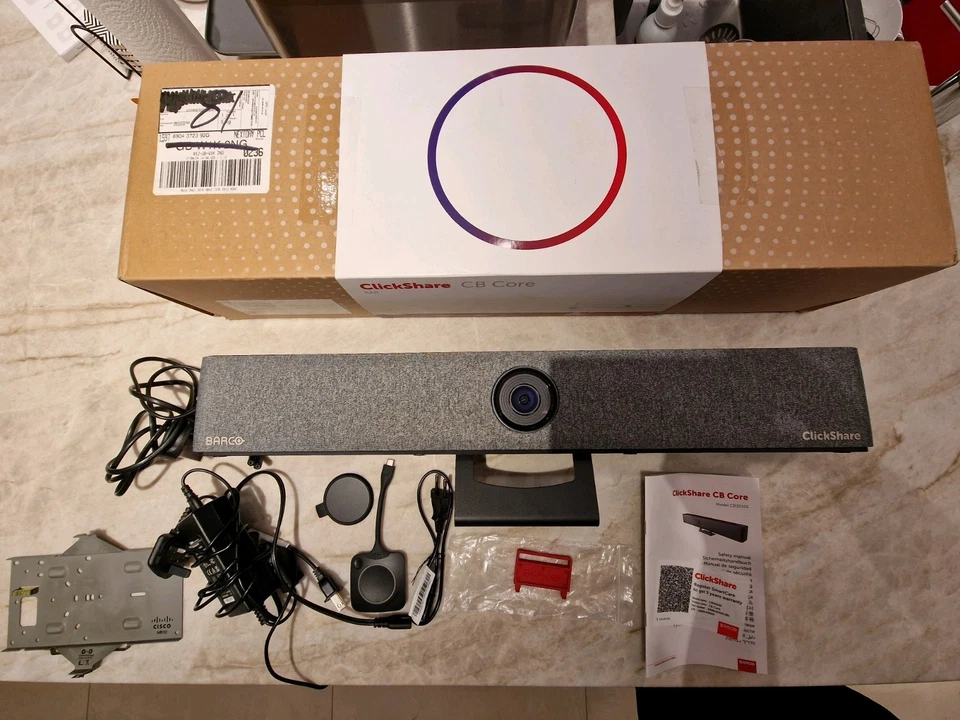 ClickShare CB Core CB Pro Model CB3010S 4K Ultra HD Wireless Conferencing - Image 1 of 1