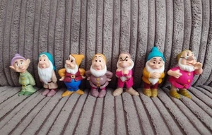 Vintage Disney Mattel 1993 Snow White And The Seven Dwarfs PVC Figures Topper - Picture 1 of 3
