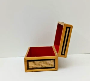 Vintage Small Wooden Jewelry Box Crafts Hand made 2.5" x 4" x 2" - Picture 1 of 8
