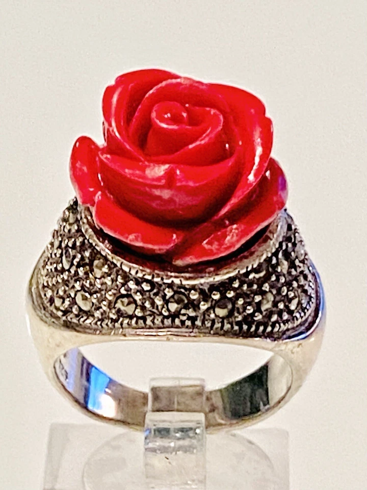 DECLARACIÓN🌹ROSA~MARCASITA~ANILLO CORAL SINTÉTICO TALLA 8,5~PLATA ESTERLINA 925~12 GRAMOS Foto 1 de 4
