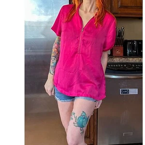 Kenneth Cole Reaction Fuscia Short Sleeve Satin Blouse Size Large GUC - Picture 1 of 8