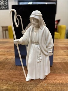Vintage 1983 Avon Bisque Porcelain Nativity Collectable "The Shepherd " Figurine - Imagen 1 de 13