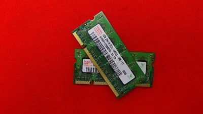 2 GB Kit 2x 1GB Hynix RAM so-Dimm PC2-6400S-666-12 HYMP112S64CP6-S6 - Image 1 of 2
