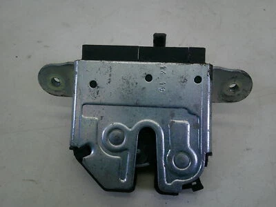 VAUXHALL CORSA SRI TAILGATE CATCH 39021416 2014-2018 — 第 1/4 张图片