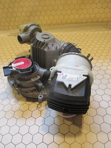 Beko Dishwasher Sump Assembly 1511900500 - Picture 1 of 13