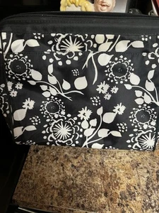 Thirty-One Cosmetic Bag - Black & White Floral Brushstrokes Pockets Vinyl Lining - Picture 1 of 8