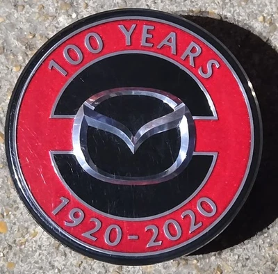 (1) Tapacubos central OEM 2020 Mazda MX5 Miata 100 aniversario #01 DJ15-37-190 Foto 1 de 4