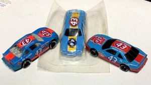 Richard Petty Salute To The King Hot Wheels #43 STP Collectible Nascar Car Lot - Picture 1 of 9
