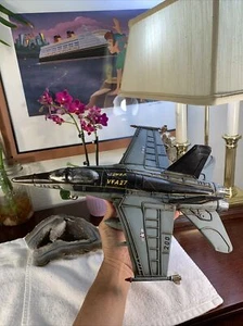 F-18 Hornet VFA-27 Fighter Jet Aircraft Metal Plane Royal Maces Jayland Vintage - Picture 1 of 12