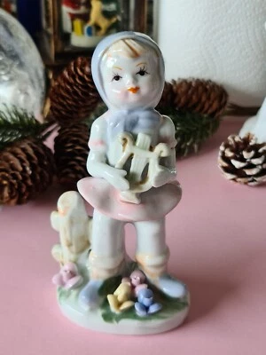 Mädchen mit Instrument 🙂Porzellan🤗 Figur 🎄H: 14,5 cm 🧑‍🎄Figur 🤗 Deco🙂☃️ - Bild 1 von 4