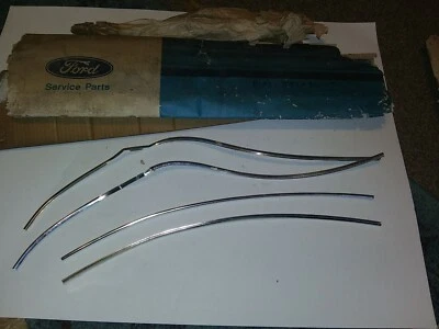  Ford Galaxie XL 500 1971 1972 kit de protección de borde de 4 puertas D1AZ-5320910-A NOS #01 Foto 1 de 3