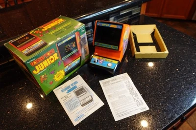 Videojuego de mesa electrónico portátil vintage COLECO Donkey KONG Jr. Foto 1 de 4