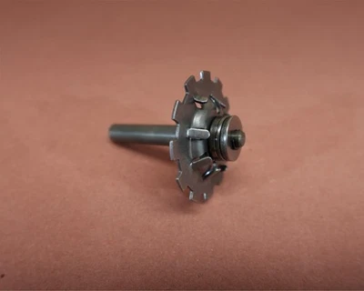 1999-2006 Harley Davidson Road King FLHRI Transmission & Clutch Oil Slinger - Imagem 1 de 4