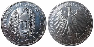 J394  5 DM Gedenkmünze Gottfried Wilhelm Leibnitz von 1966 G in UNC - Bild 1 von 1