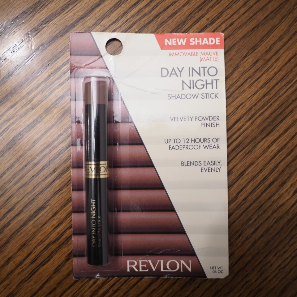 New REVLON Day Into Night Shadow Stick IMMOVABLE MAUVE Eye Shadow .06 Oz Sealed - Image 1 of 1