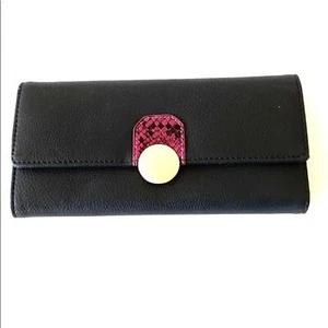 Women's Tri Fold Black w/ Snake Skin Detail Wallet - Picture 1 of 8