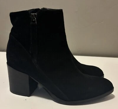 ALBERTO FERMANI “Rea” Italia Botas de Cuero Gamuza Negras Tacones con Cremallera 36.5 6.5 $595 Foto 1 de 4