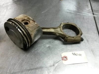 Pistón y biela estándar desde 2003 Ford Taurus 3.0 Foto 1 de 4