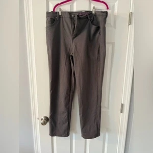 Gloria Vanderbilt | Grey Denim Jean Pants "Amanda" | Size 16W - Picture 1 of 7