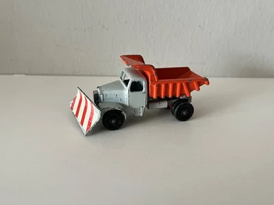 Vintage Lesney Matchbox No. 16 Scammell Snow Plow Gray/Orange Die Cast - Image 1 of 4