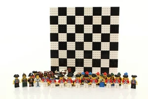 Lego Pirates II Games Set 852751 Chess 100% complete very rare 2009 - Picture 1 of 7