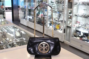 Tory Burch Amanda Logo Black Clutch Unisex Chain Crossbody - Picture 1 of 6