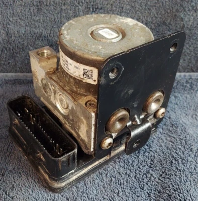 2015 Ford Fiesta ABS sistema de módulo de controle de freio antibloqueio 14/19 - Imagem 1 de 4