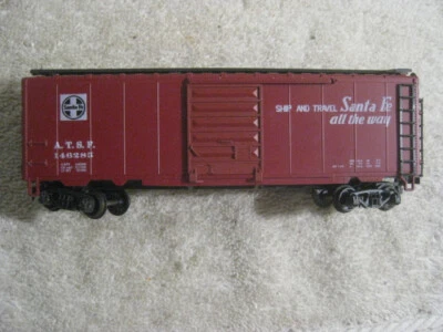 HO Scale Train Car BOXCAR SANTA FE ATSF 46285 - Image 1 of 4
