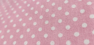 Tessuto da cortile trapuntato cotone bambina rosa chiaro a pois - Foto 1 di 1