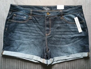 NWT Time & Tru Mid Rise Relaxed Fit Shorts Women's Size 20 Blue Dark Wash - Picture 1 of 8