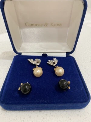 Juego de 6 pendientes de perlas sintéticas Jacqueline Kennedy certificados por CAMROSE y KROSS en caja Foto 1 de 4