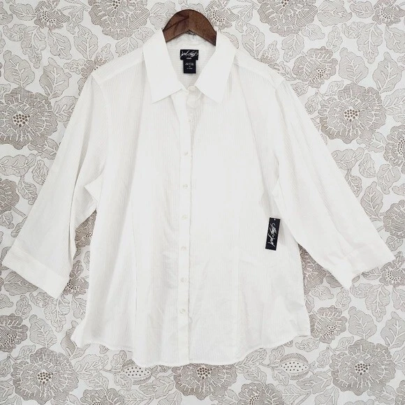 NWT Lord & Taylor Button up 3/4 Sleeve Striped Women's Dress Shirt Size 1X - Image 1 of 4