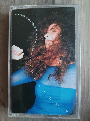 Music Cassette - Gloria Estefan ~ Into The Light ~ 1991 Epic Records VG - Image 1 of 4