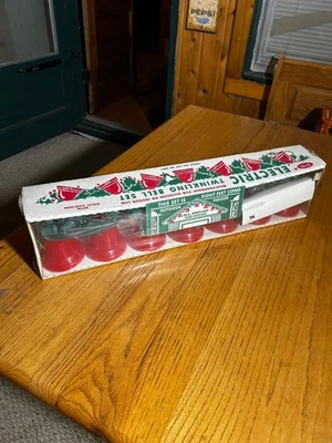 VINTAGE 1965 NOS UNOPENED CHRISTMAS BELLS, BLINKING,NOVA ,NO BAR CODE, NO ISSUES - Image 1 of 4