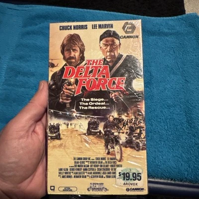 The Delta Force Cannon Media VHS 1986 Chuck Norris Lee Marvin Kim Delaney - Image 1 of 4