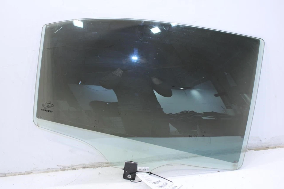 2007-2013 Mercedes-Benz S550 Rear Right Side Door Window Glass 221-730-18-18 OEM - Image 1 of 4