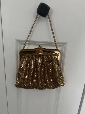 复古 Whiting & Davis Co 网眼钱包金色约 5x7 — 第 1/4 张图片