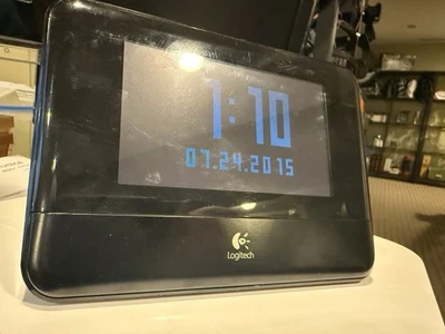 LOGITECH SQUEEZEBOX TOUCH  X-RC4 WITH POWER CORD NO REMOTE - Image 1 of 4