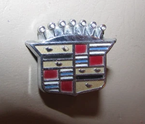 1966 Cadillac Door Trim Crest Emblem Badge 4409477 - Picture 1 of 2